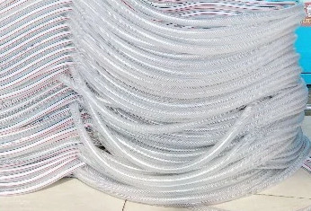 Non torsione trasparente flessibile armato tubo idrico PVC intrecciato tubo per lavaggio auto giardino